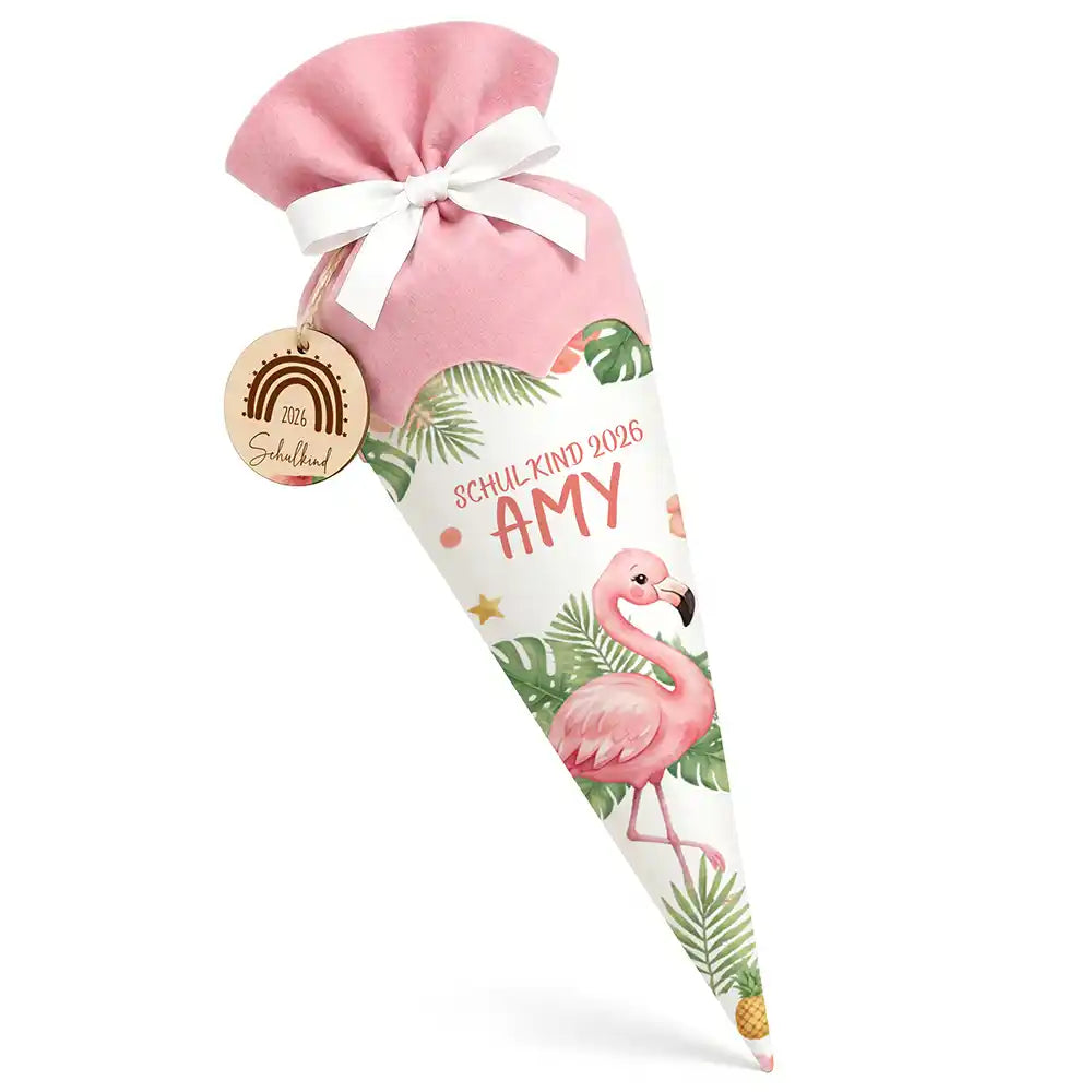Schultüte personalisiert mit Name Flamingo Tropical – Hauptbild mit Holzanhänger und rosa Filzverschluss