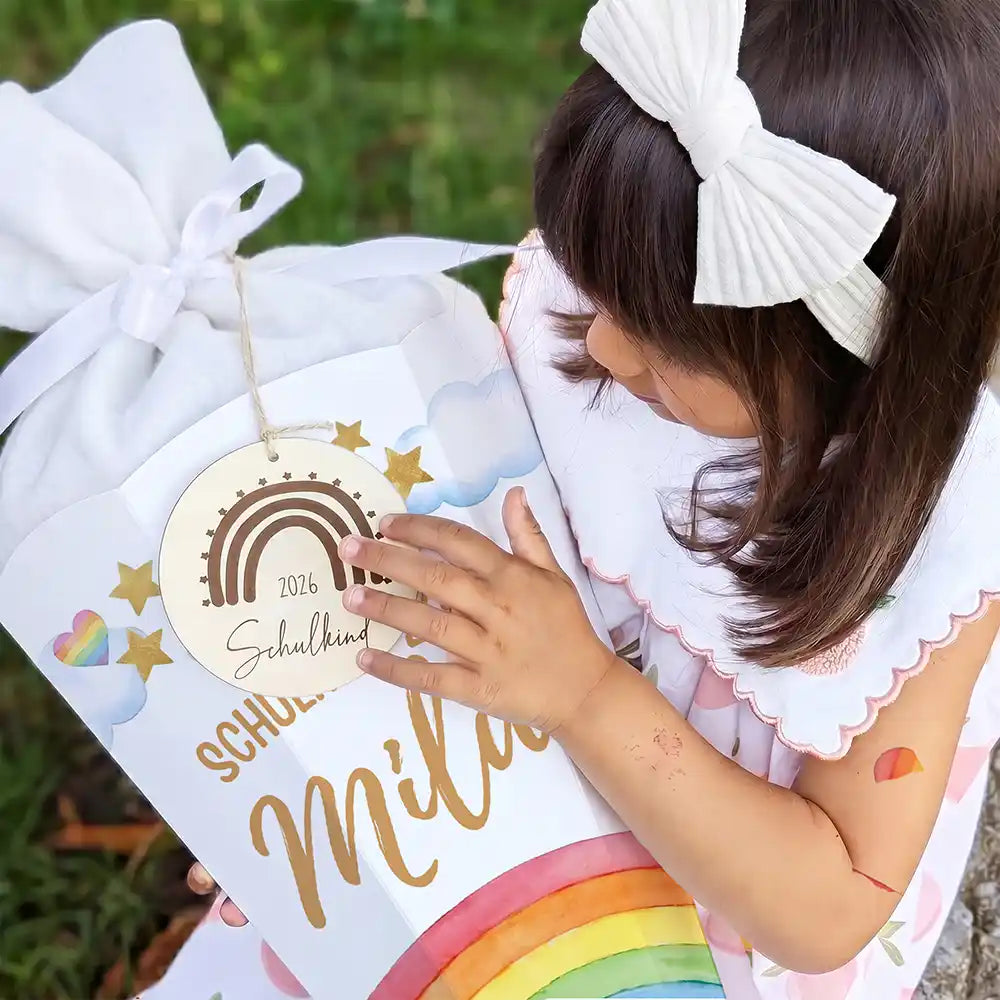 Schultüte personalisiert mit Name Regenbogen Pastell – Holzanhänger mit Lasergravur und Wunschname