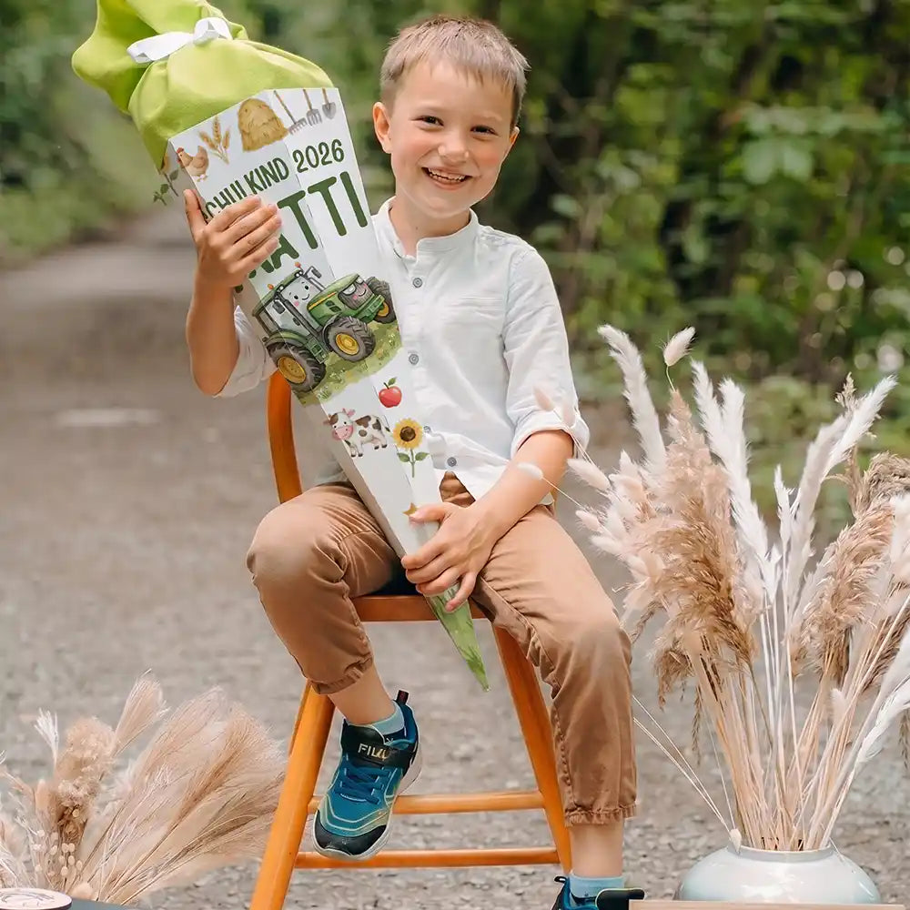Schultüte personalisiert mit Name Traktor Bauernhof – Junge-Lifestyle zur Einschulung