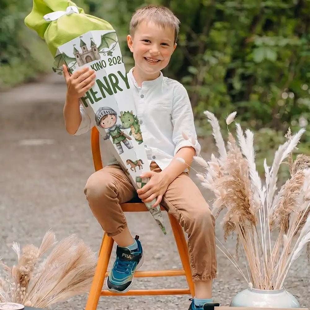 Schultüte personalisiert mit Name Ritter & Drache – Junge-Lifestyle zur Einschulung