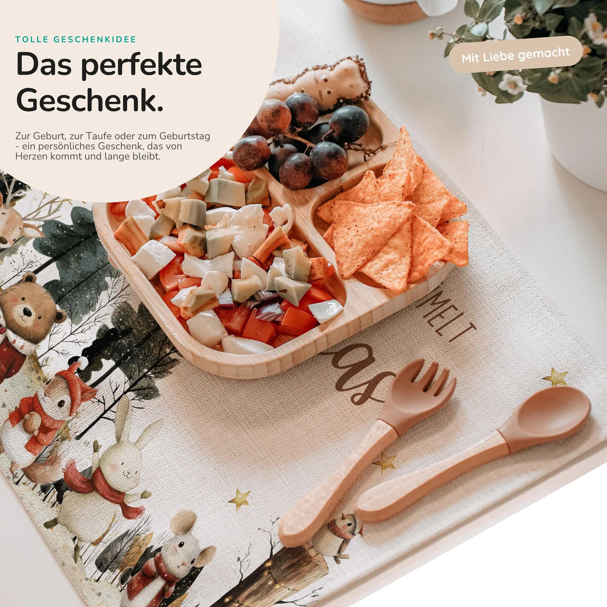 Tischset Kinder personalisiert Weihnachtsmotiv - Festliche Tierchen im Schnee