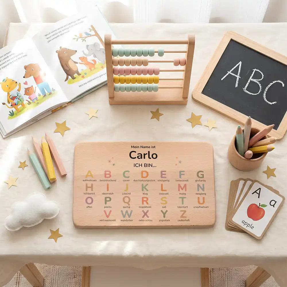 ABC Brettchen Kinder personalisiert Wolke Regenbogen Blumen – ABC-Lernen am Schreibtisch