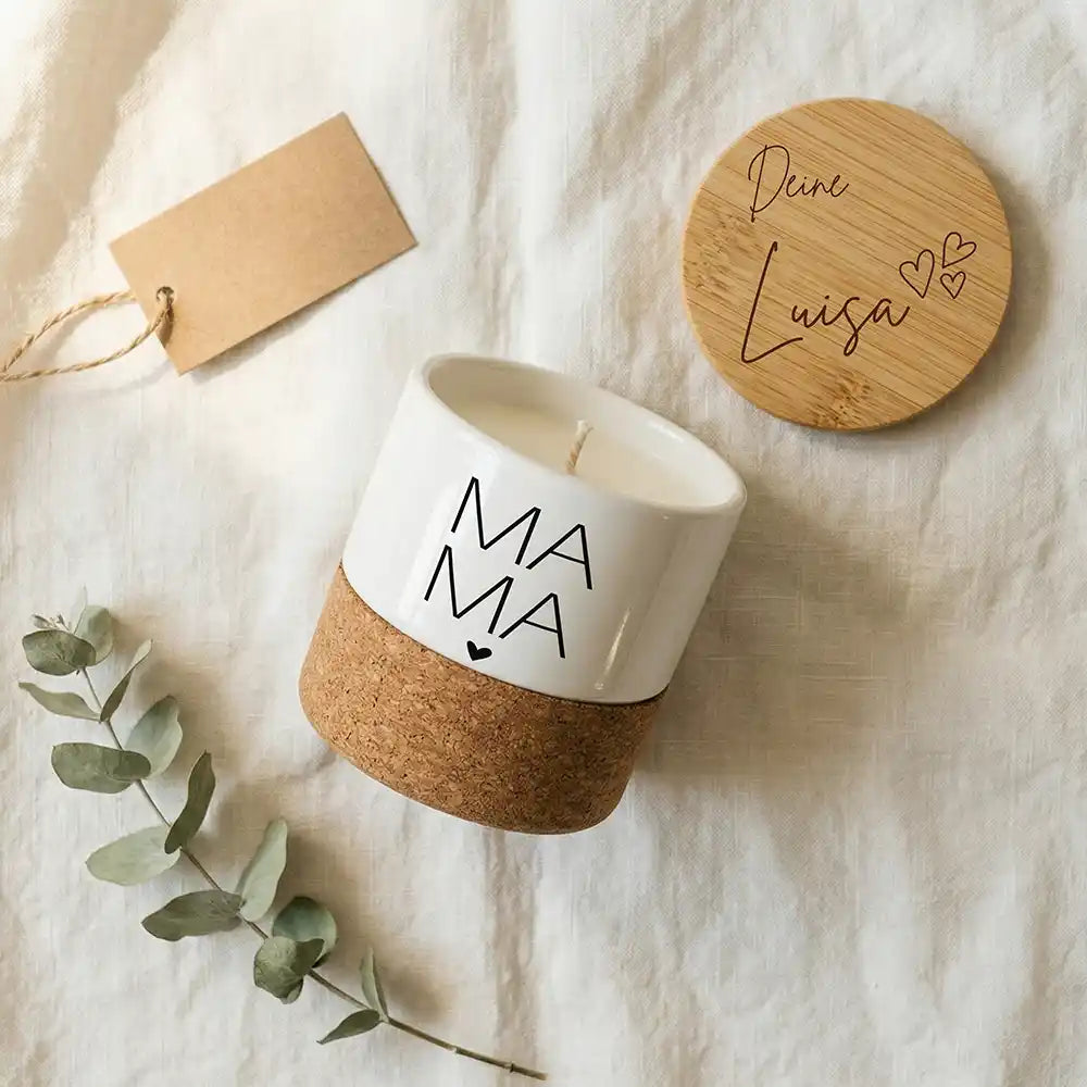 Duftkerze Vanille Keramik Mama Typografie – Wohnzimmer-Lifestyle mit Vanille