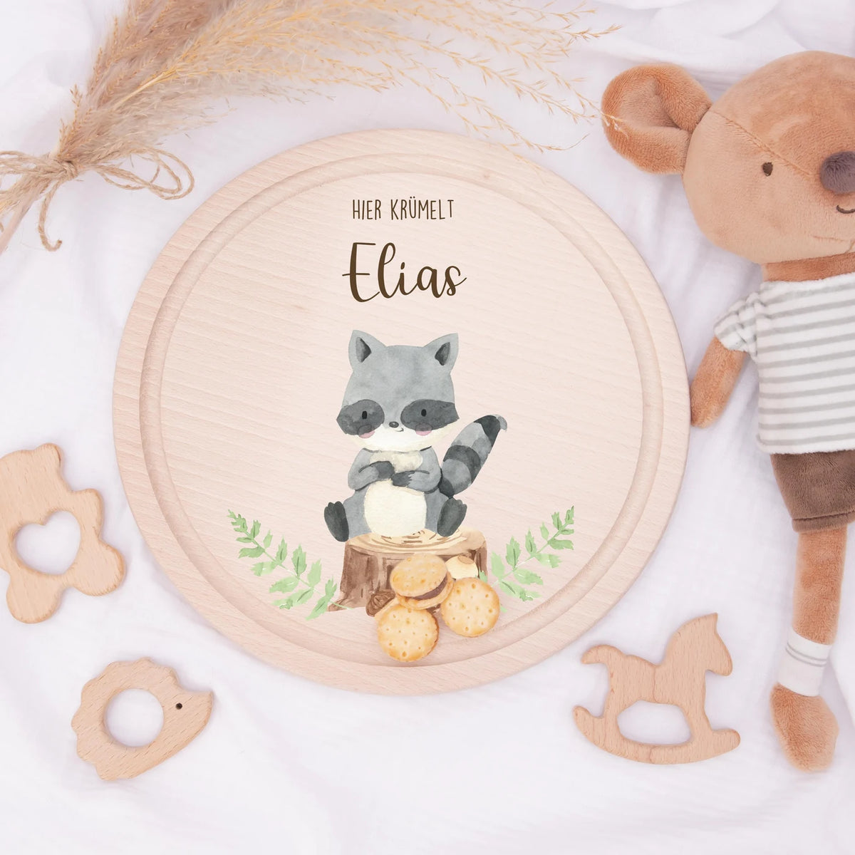 Rundes personalisiertes Frühstücksbrettchen Waschbär mit Namen für Kinder