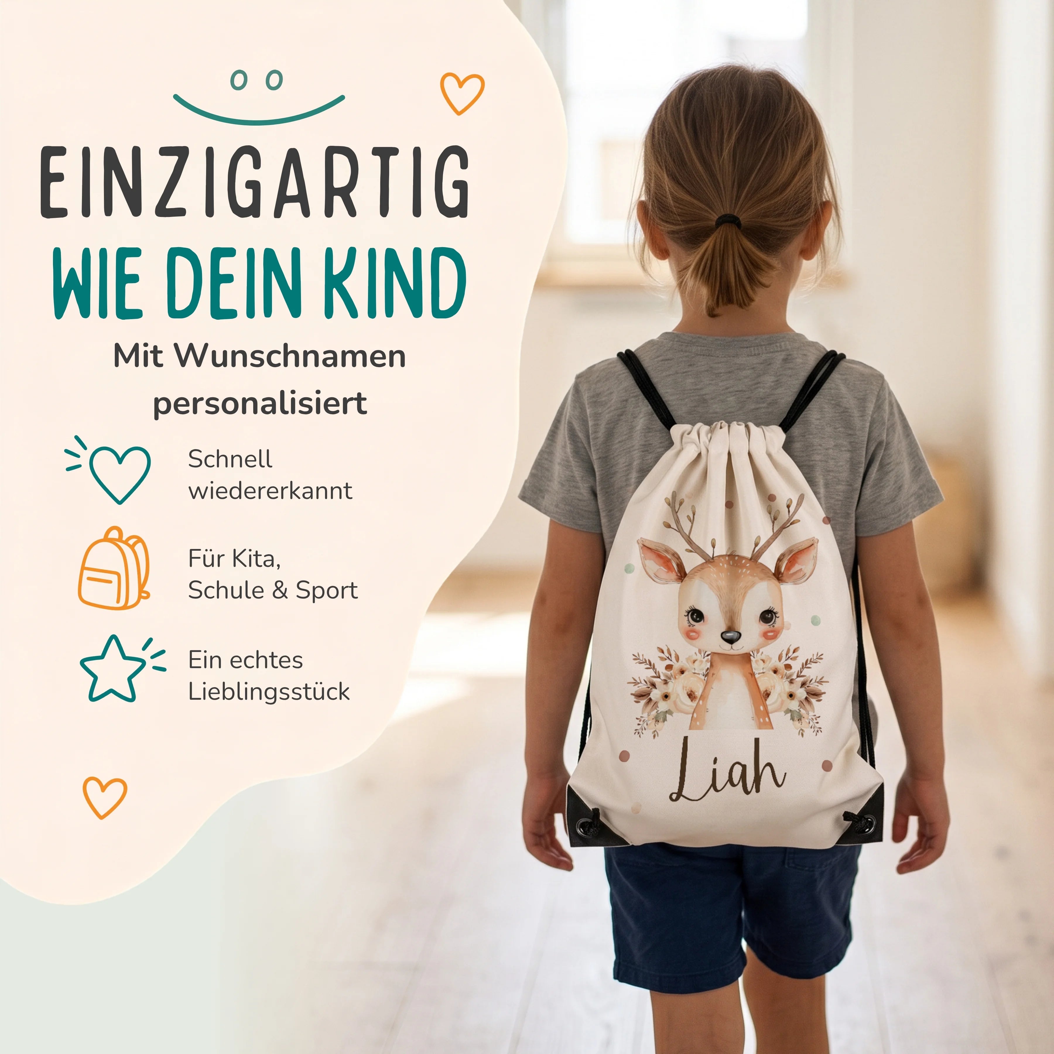 Personalisierter Turnbeutel Baby Reh, Kind trägt den Beutel auf dem Rücken