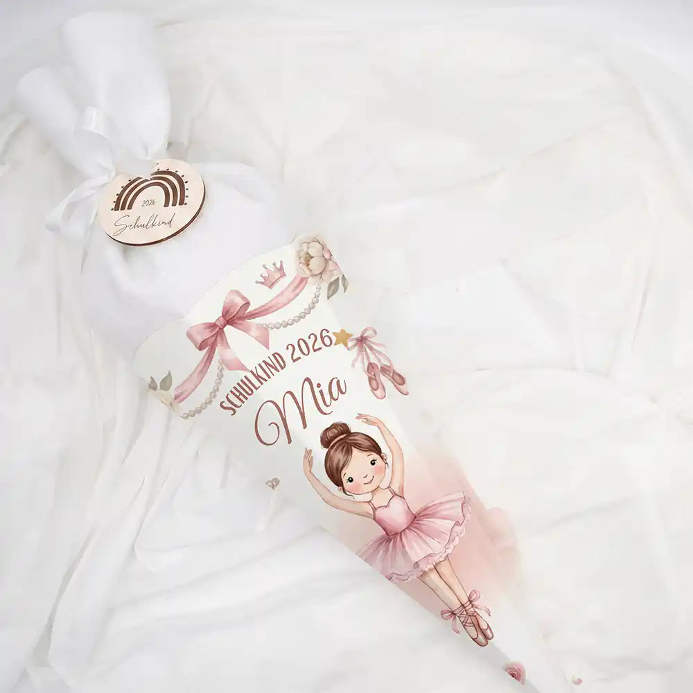 Schultüte personalisiert mit Name Ballerina mit Krone – Liegend mit weißem Filzverschluss und Schleife