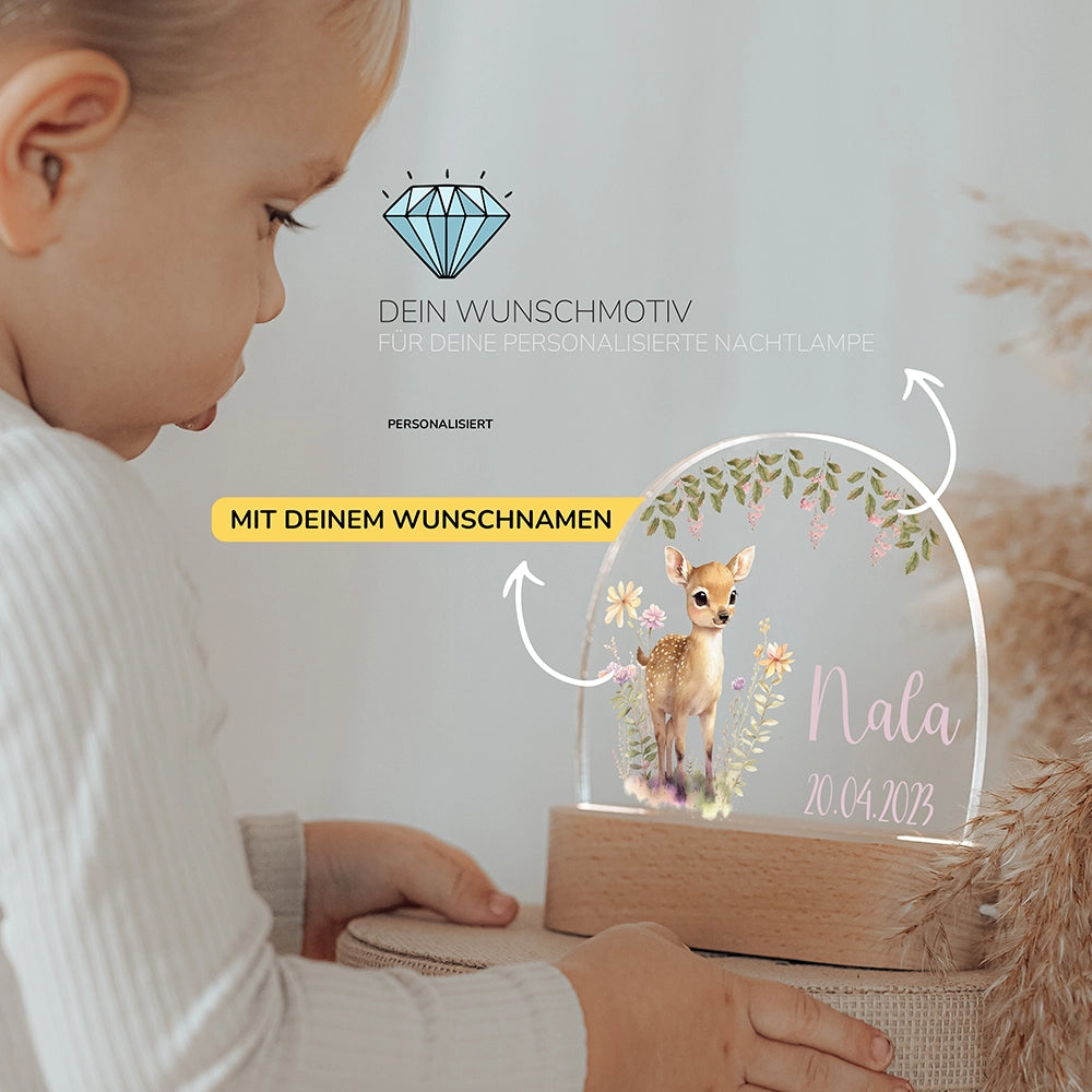 Kleinkind mit Nachtlicht Reh mit Wunschnamen – Babygeschenk personalisiert