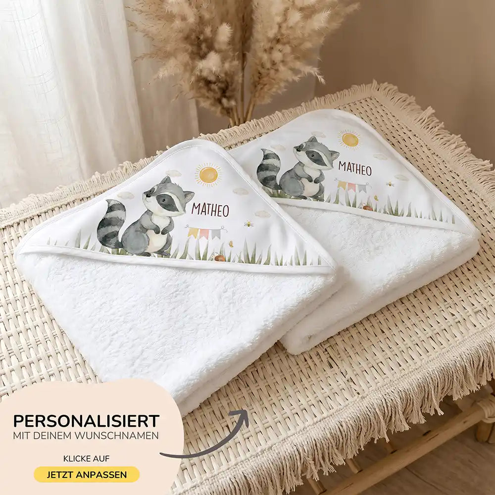 Personalisiertes Kapuzenhandtuch Baby WaschbĂ€r Wiese â 500 g/qm Baumwoll-Frottee Detail
