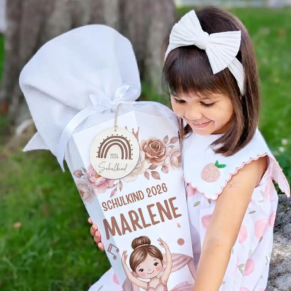 Schultüte personalisiert mit Name Ballerina mit Rosen – Mädchen-Lifestyle in eckiger Komposition