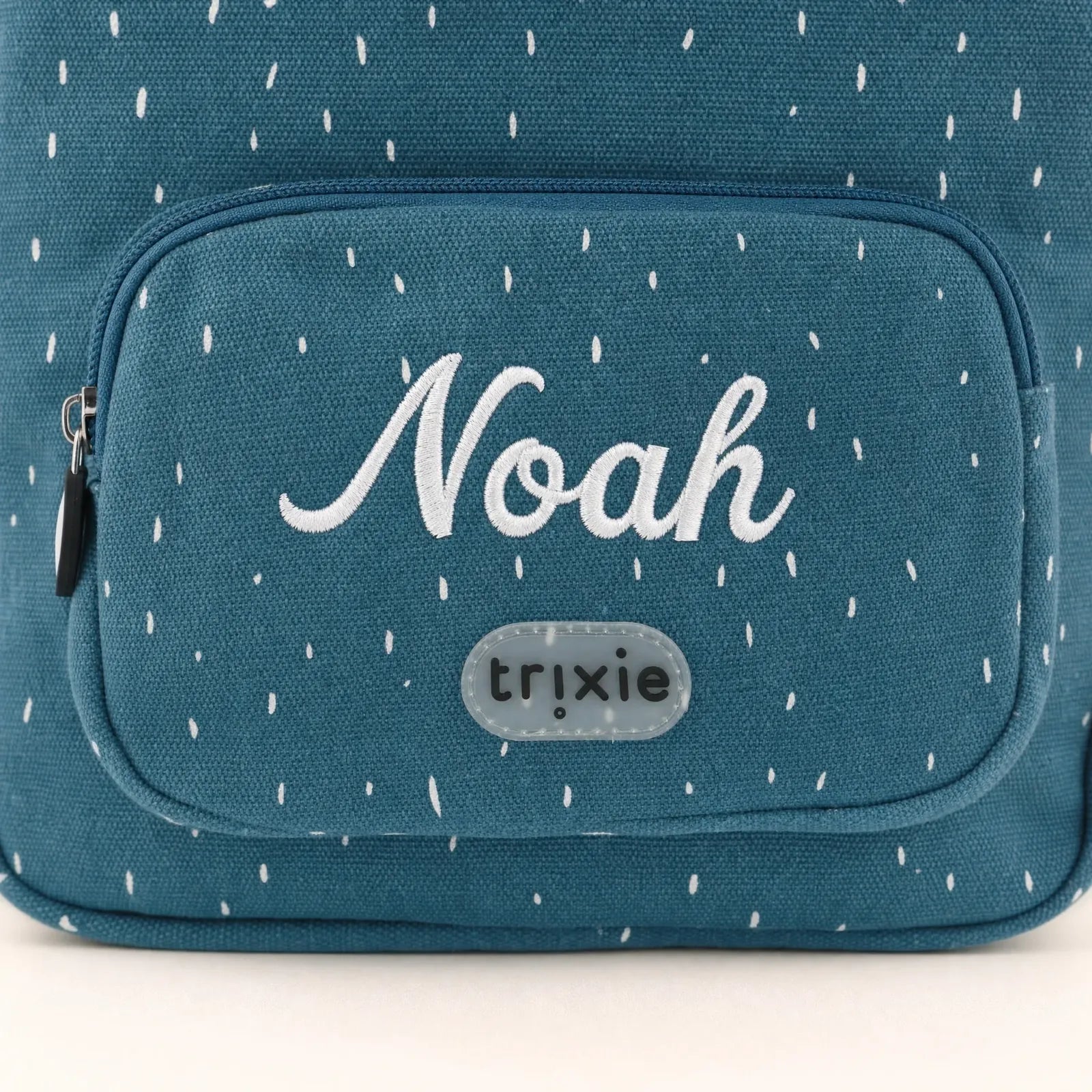 Trixie Kindergartenrucksack Triceratops, Brustschnalle und Namensschild innen