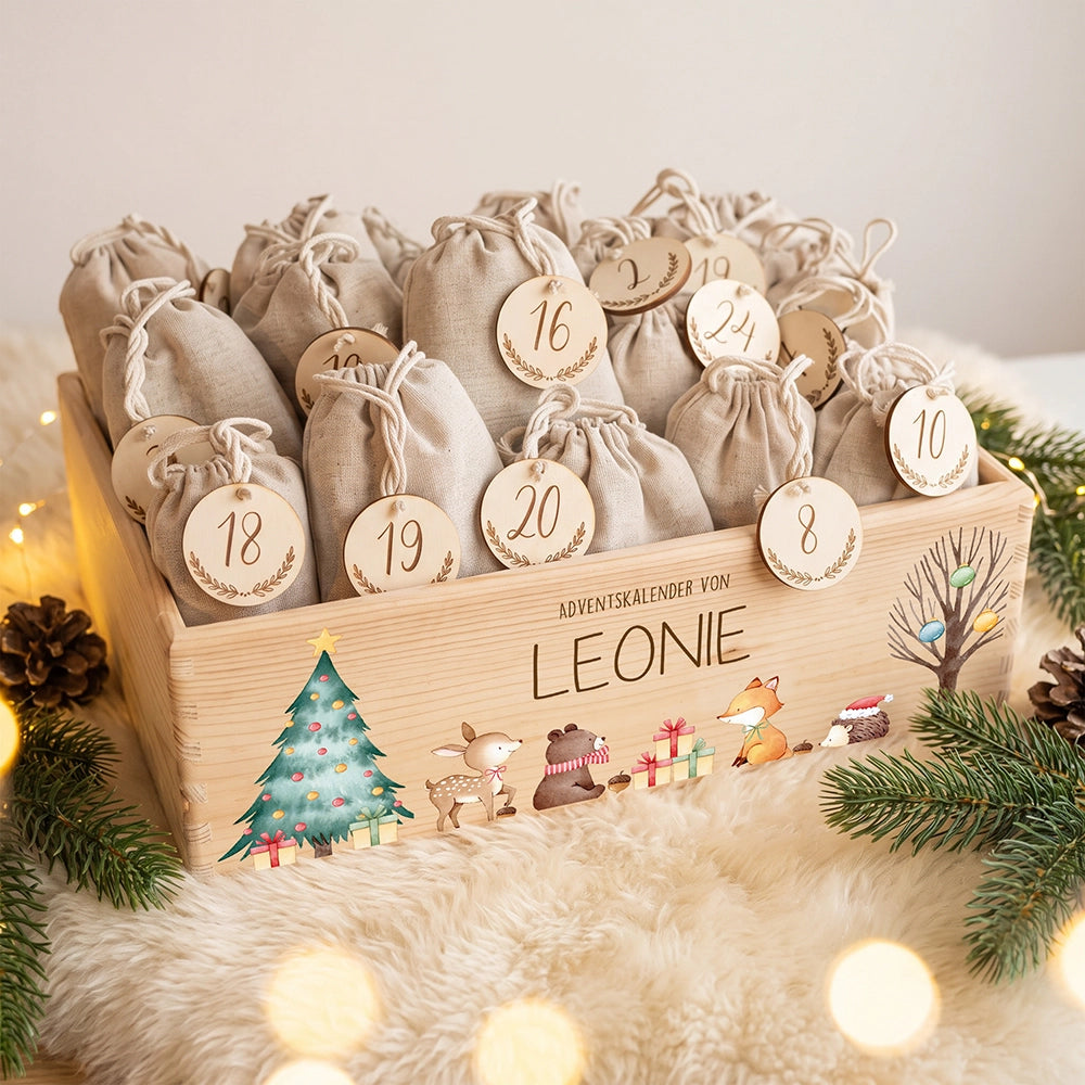 Adventskalender zum BefĂĽllen "Waldtiere um den Weihnachtsbaum" personalisiert