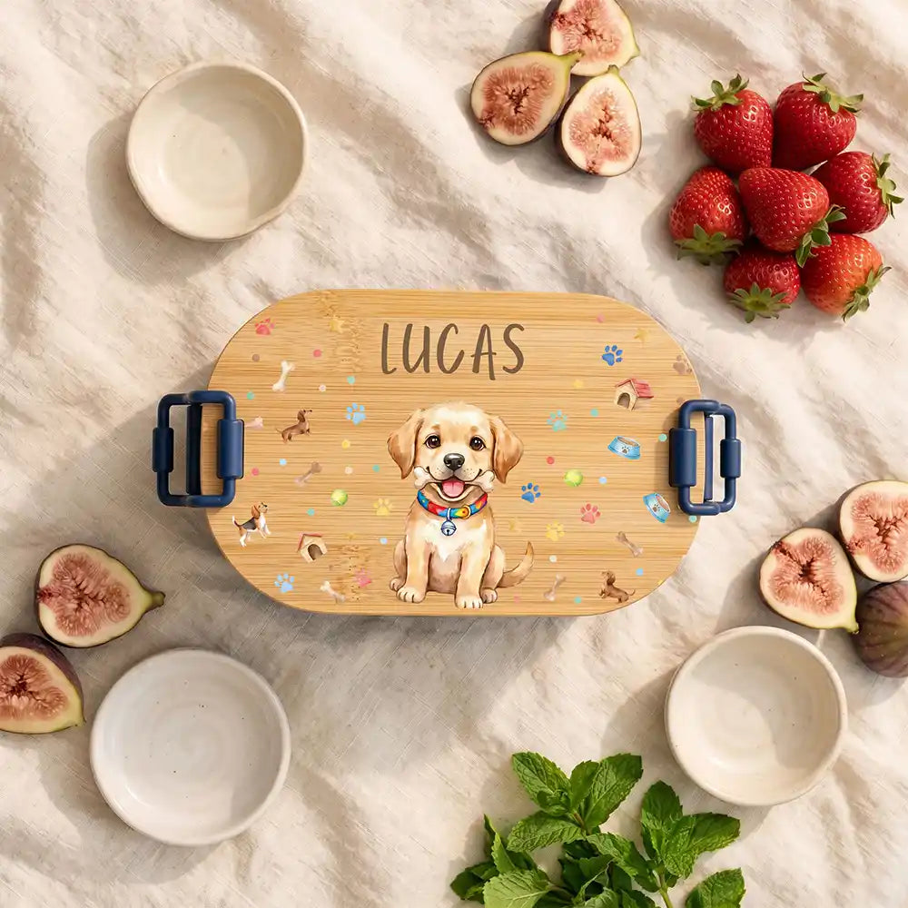 Brotdose Kinder personalisiert Hundewelpe, Hauptbild navy in der Kita mit Wunschname