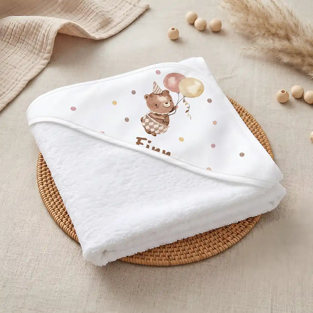 Kidsmood Familienbetrieb Hamburg â Personalisiertes Kapuzenhandtuch Baby BĂ€r Luftballons