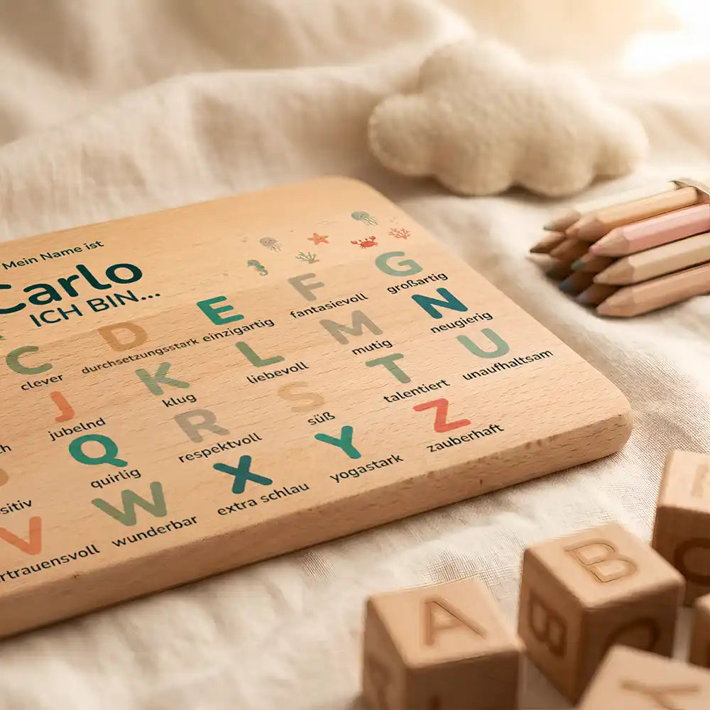 ABC Brettchen Kinder personalisiert Safari Tiere – Buchstaben-Würfel Nahaufnahme
