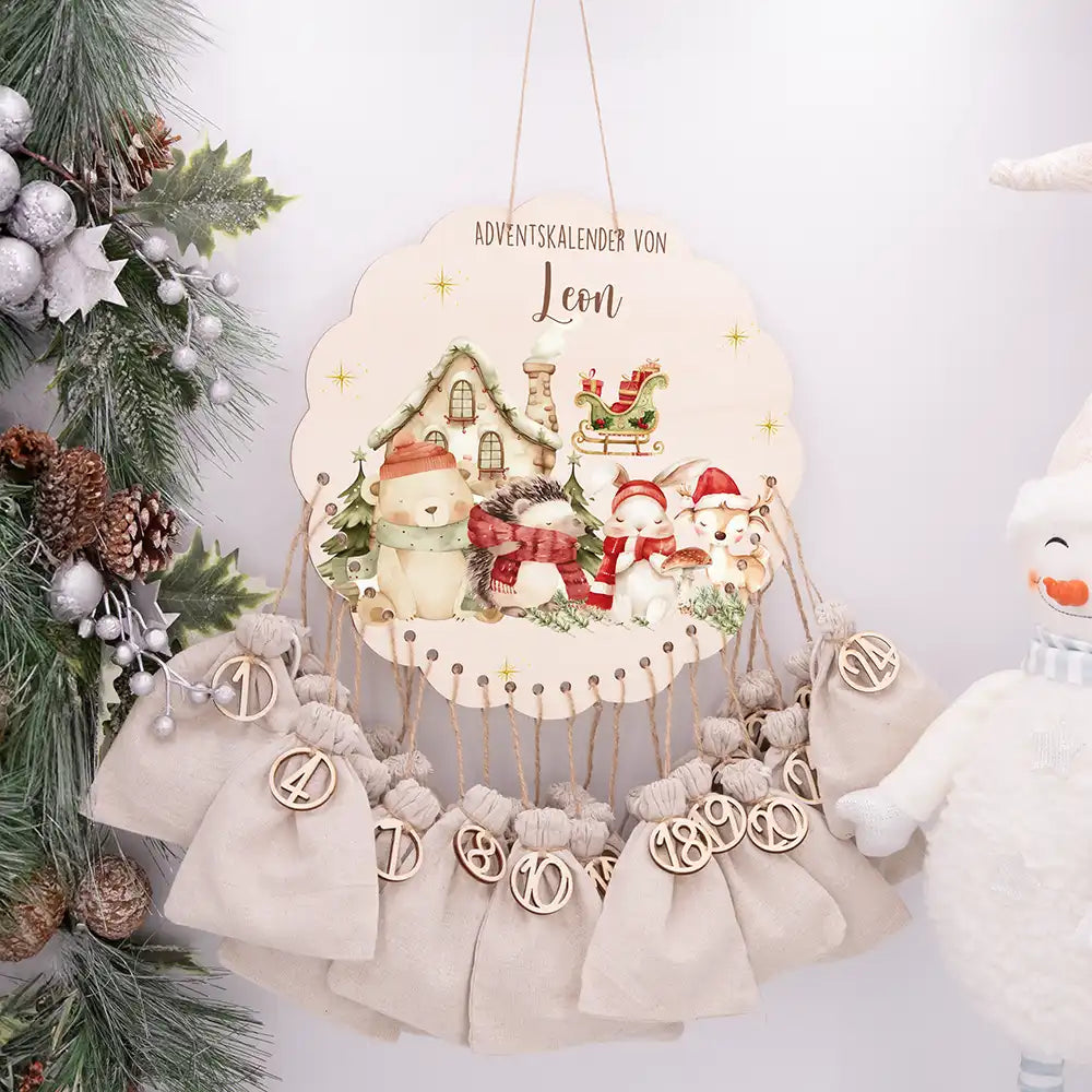 Personalisierter runder Adventskalender Kinder aus Holz - Waldtiere im Winterzauber
