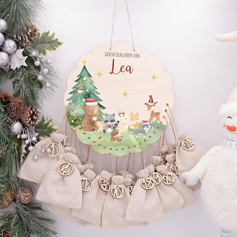 Personalisierter runder Adventskalender Kinder aus Holz - Niedliche Waldfreunde