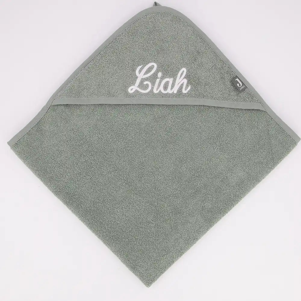 Kapuzenhandtuch Baby personalisiert – Mintgrün mit Namen „Liah“, weiches Frottee mit Kapuze für warme Badestunden