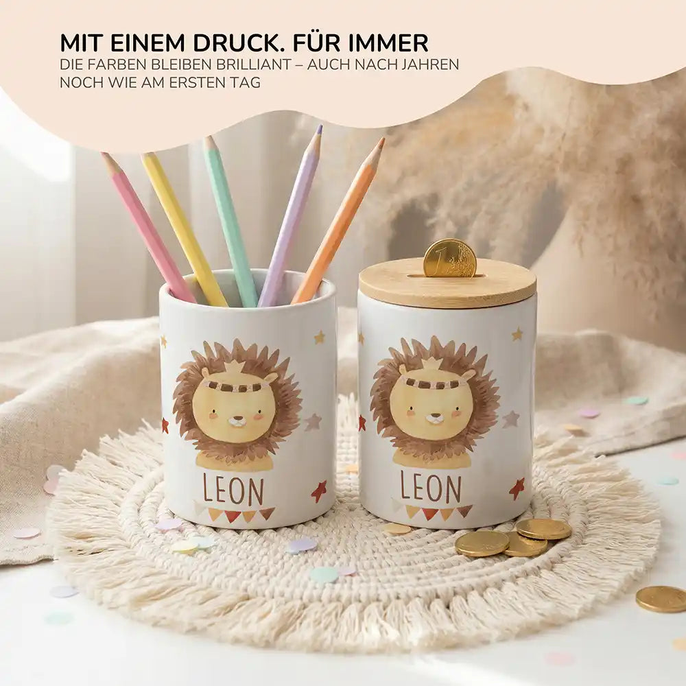 Personalisierte Spardose Löwe Boho – Keramik & Bambus mit Wunschname