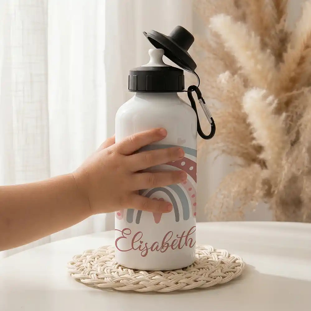 Personalisierte Trinkflasche Kinder Boho-Regenbogen Herzen – Mundstück & Schraubverschluss Detail