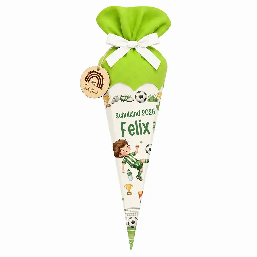 Schultüte personalisiert mit Name Fußballer Trikot – Frontansicht mit Schleife und Wunschname