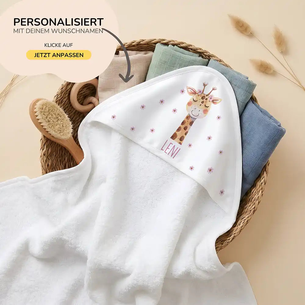 Personalisiertes Kapuzenhandtuch Baby Giraffe Blüten – 80×80 cm Frottee mit Wunschname