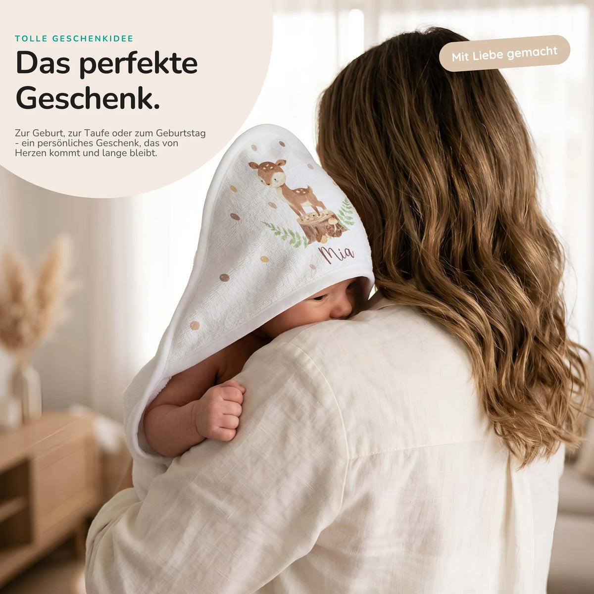 Personalisiertes Kapuzenhandtuch Baby – Reh Baumstumpf