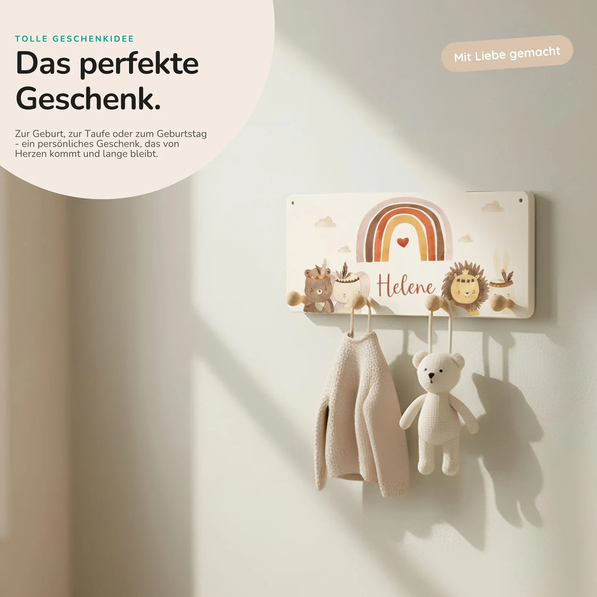 Kindergarderobe Holz personalisiert - Boho Regenbogen & Tiere