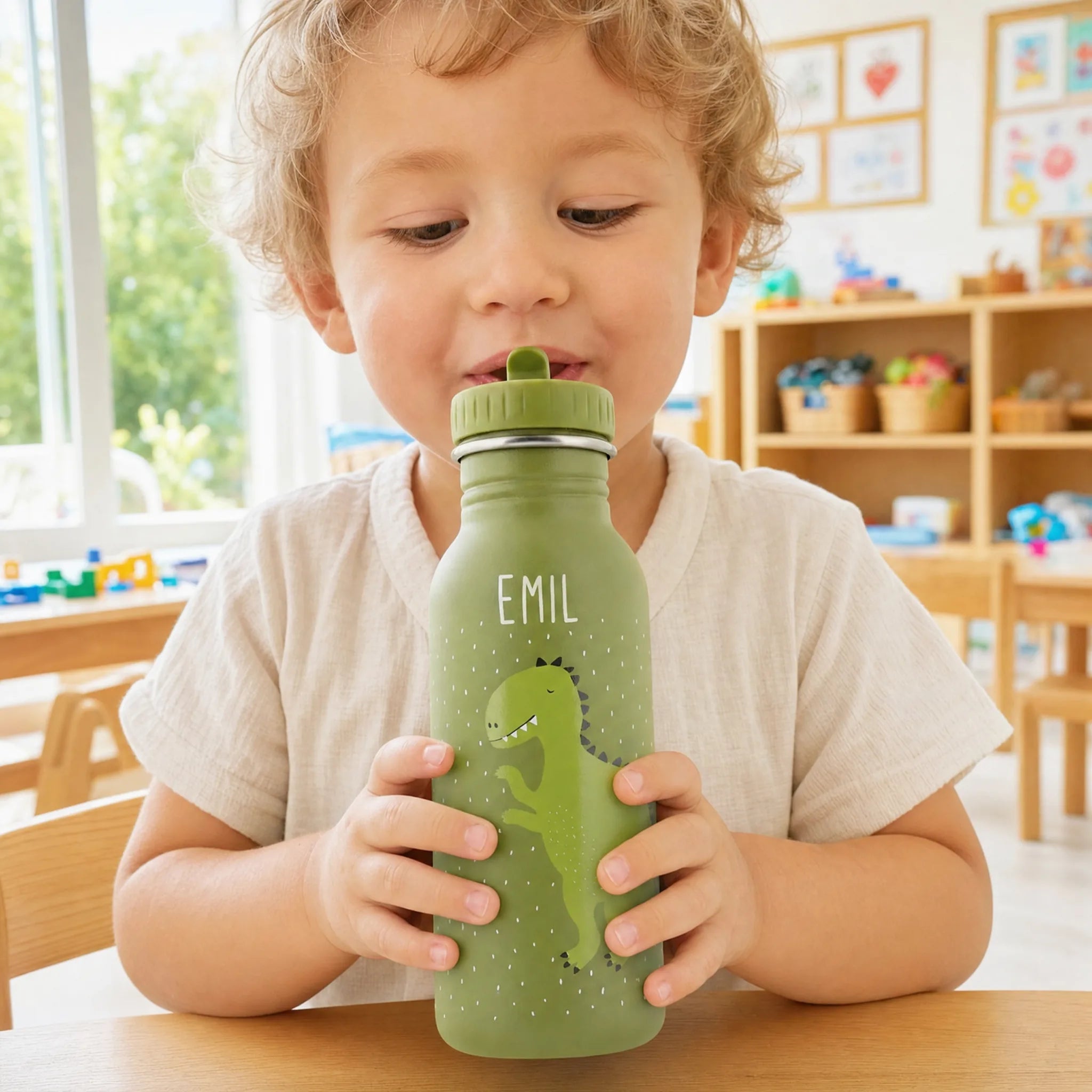 Trixie Trinkflasche Kinder Dino, 350 ml mit Trageschnur und Gravur