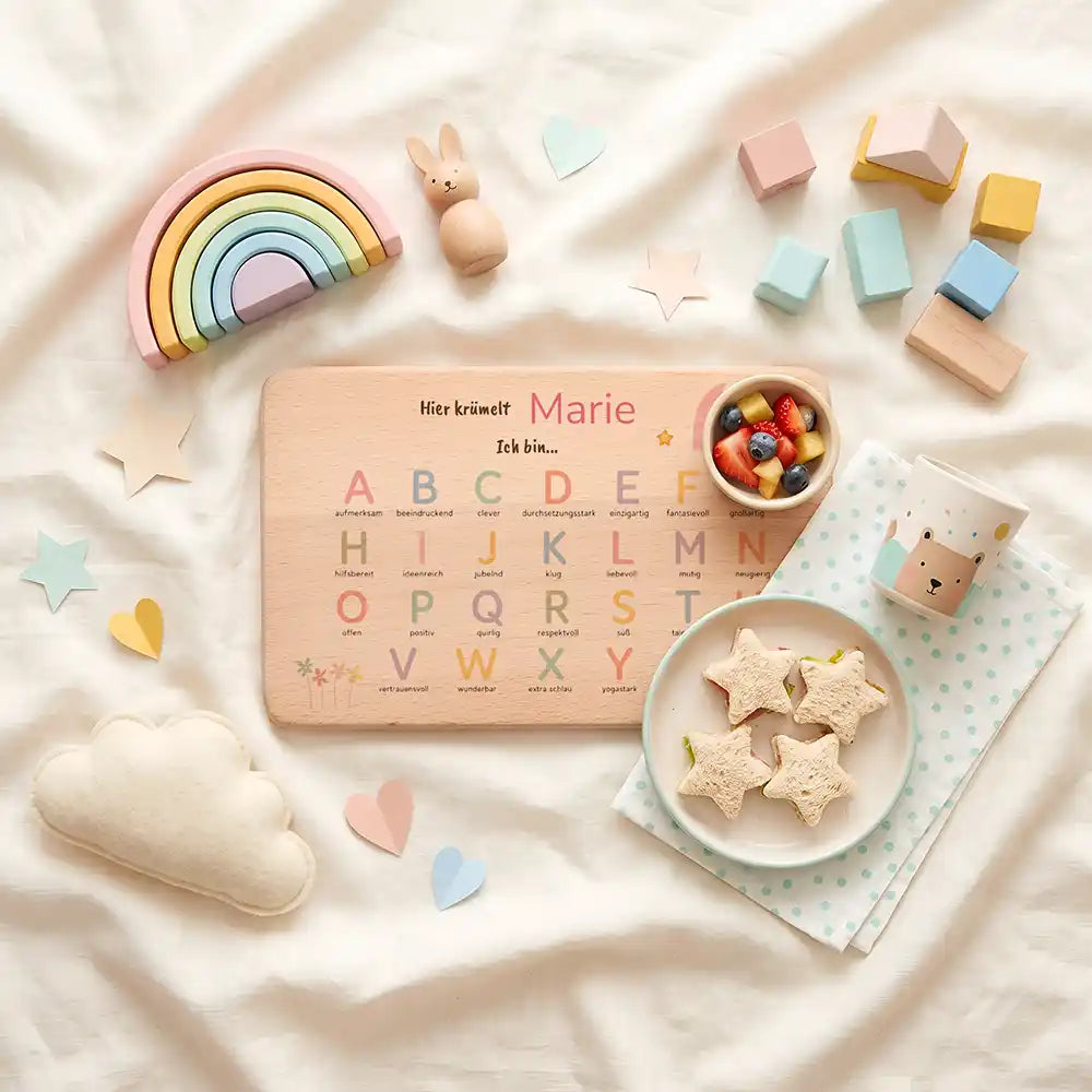 ABC Brettchen Kinder personalisiert Regenbogen pastell – Regenbogen-Brotzeit Lifestyle
