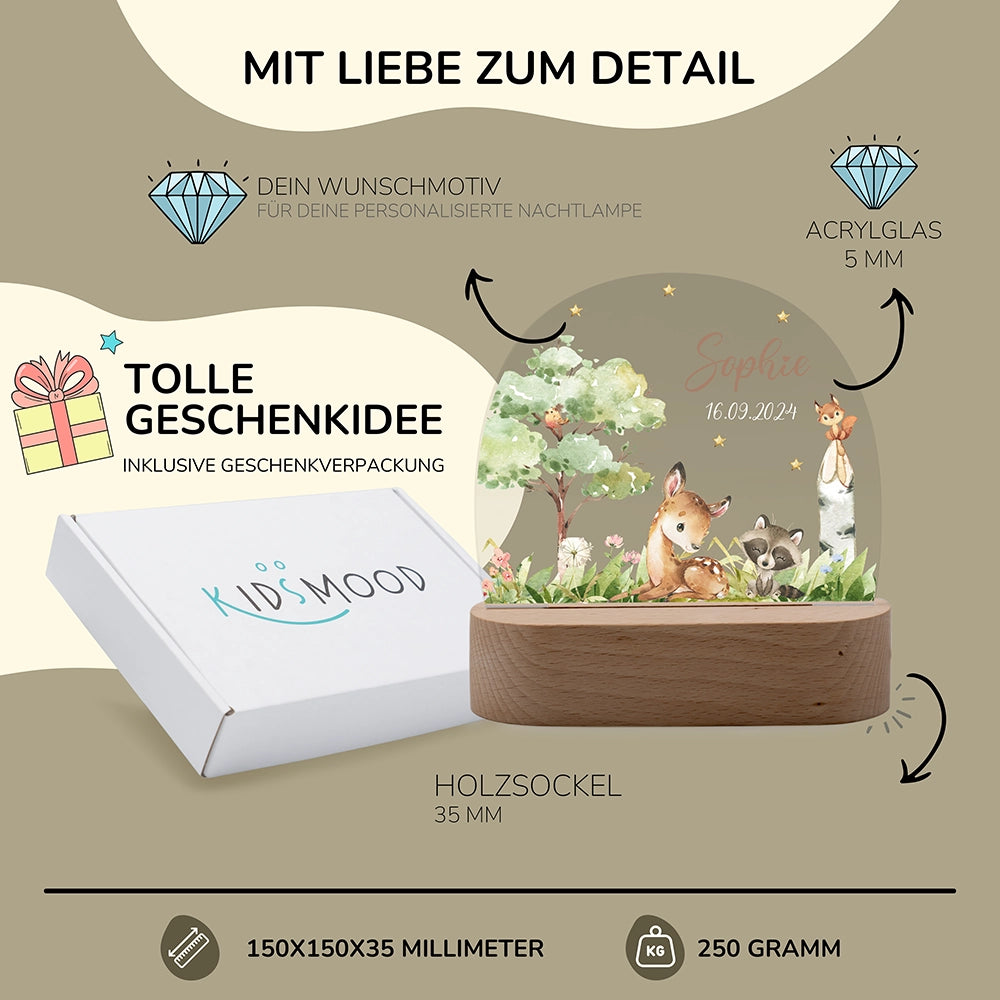 Nachtlicht Reh personalisiert – 150 × 150 × 35 mm, 5 mm Acrylglas, Holzsockel, mit Geschenkverpackung