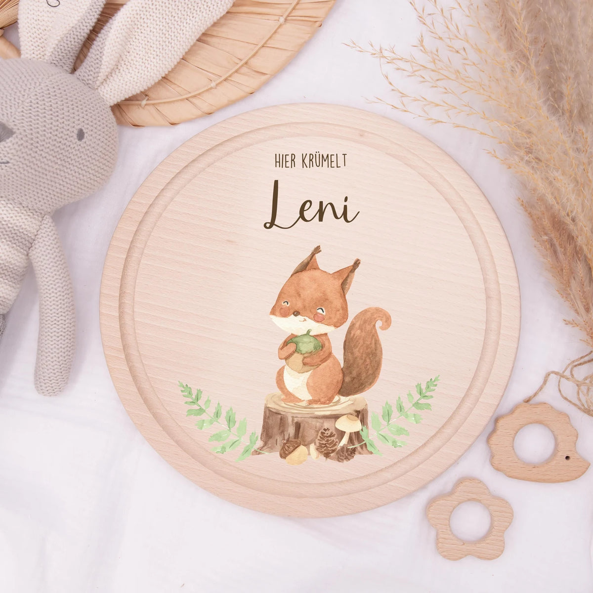 Rundes personalisiertes Frühstücksbrettchen Eichhörnchen mit Namen für Kinder