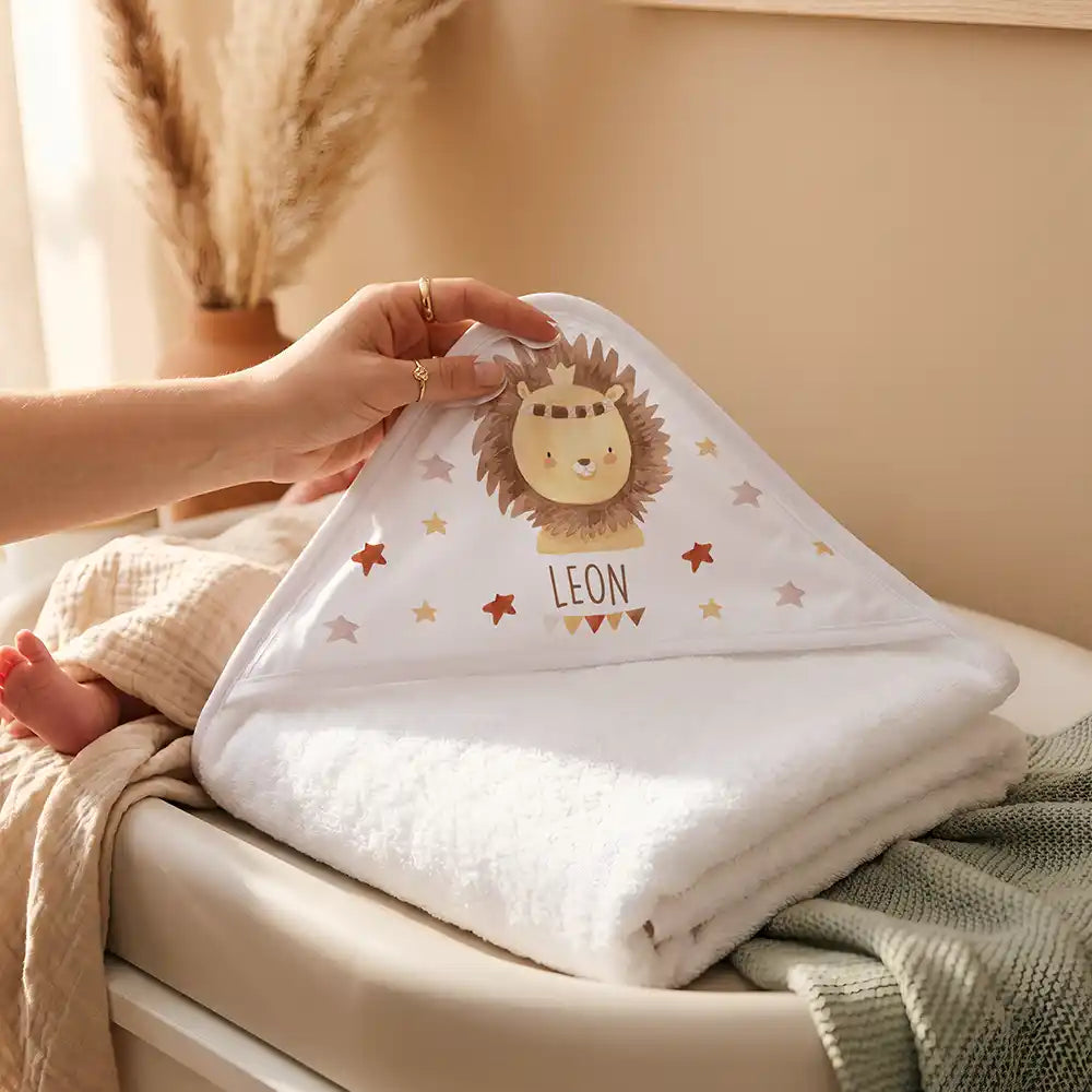 Personalisiertes Kapuzenhandtuch Baby Löwe Krone – Detail der bedruckbaren Kapuze