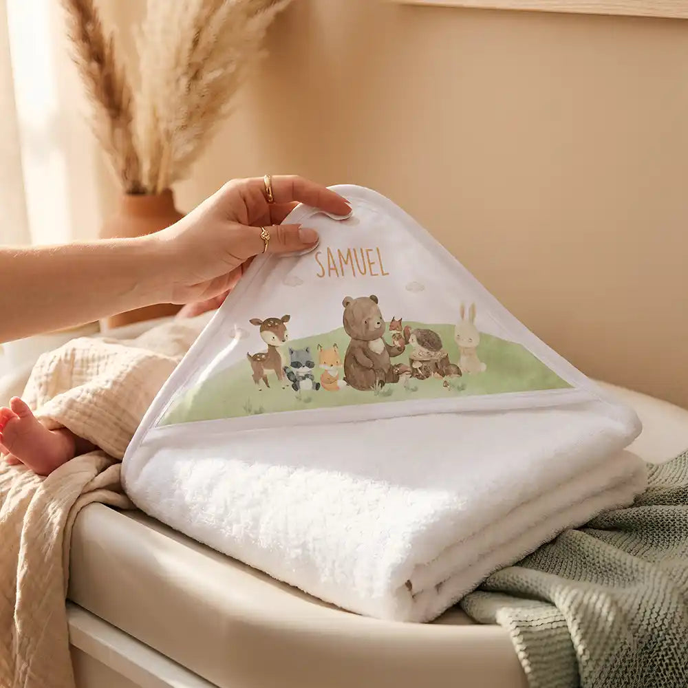 Personalisiertes Kapuzenhandtuch Baby Waldfreunde Hügel – Detail der bedruckbaren Kapuze