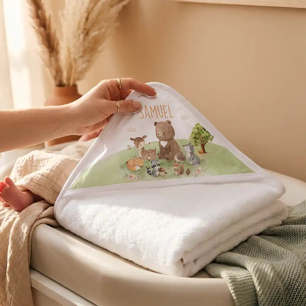 Personalisiertes Kapuzenhandtuch Baby Waldparade – Detail der bedruckbaren Kapuze