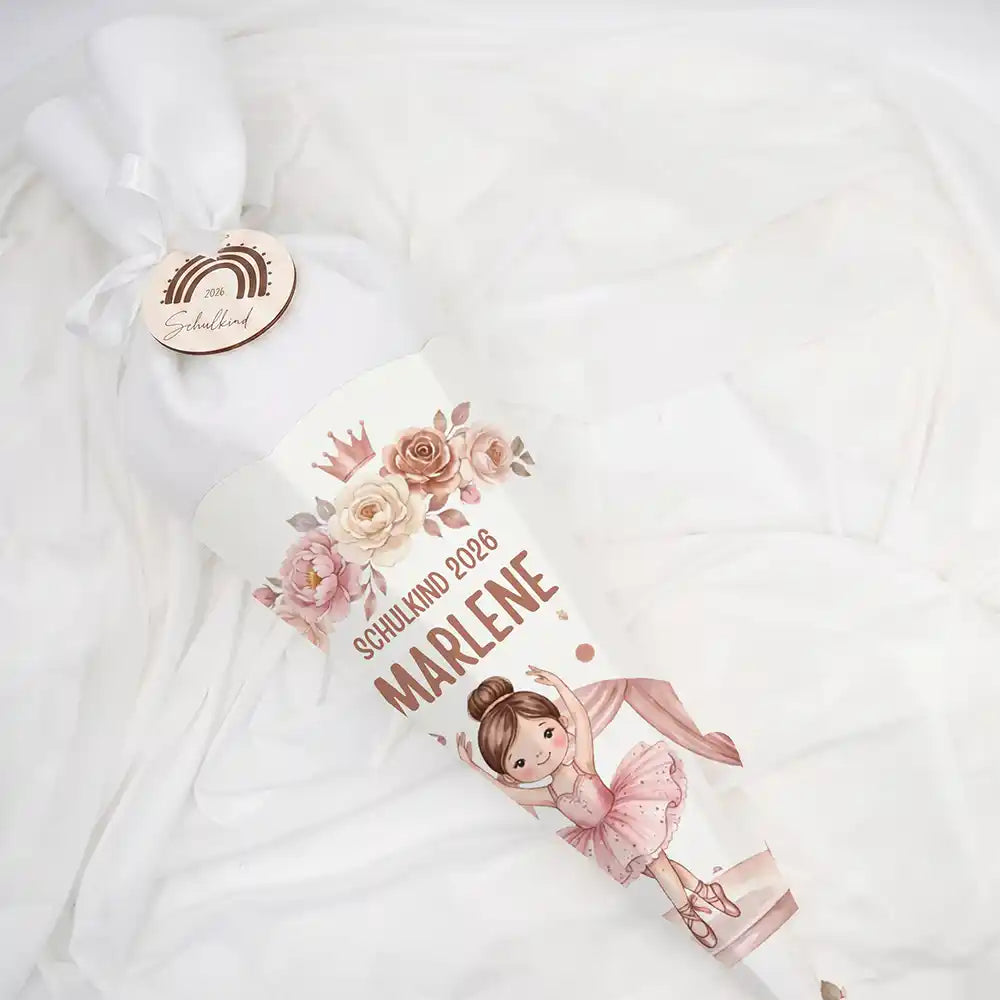 Schultüte personalisiert mit Name Ballerina mit Rosen – Liegend mit weißem Filzverschluss und Schleife