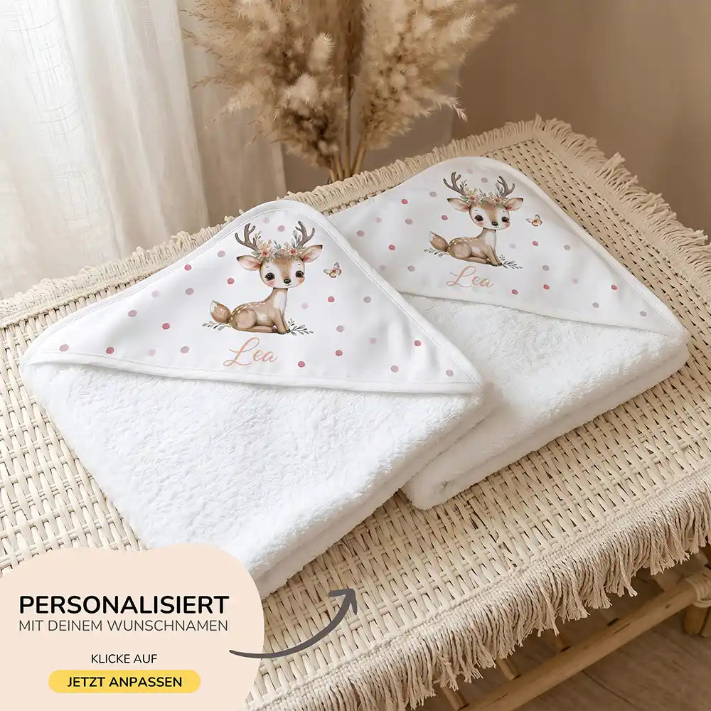Personalisiertes Kapuzenhandtuch Baby Rehbock Blütenkranz – 500 g/qm Baumwoll-Frottee Detail