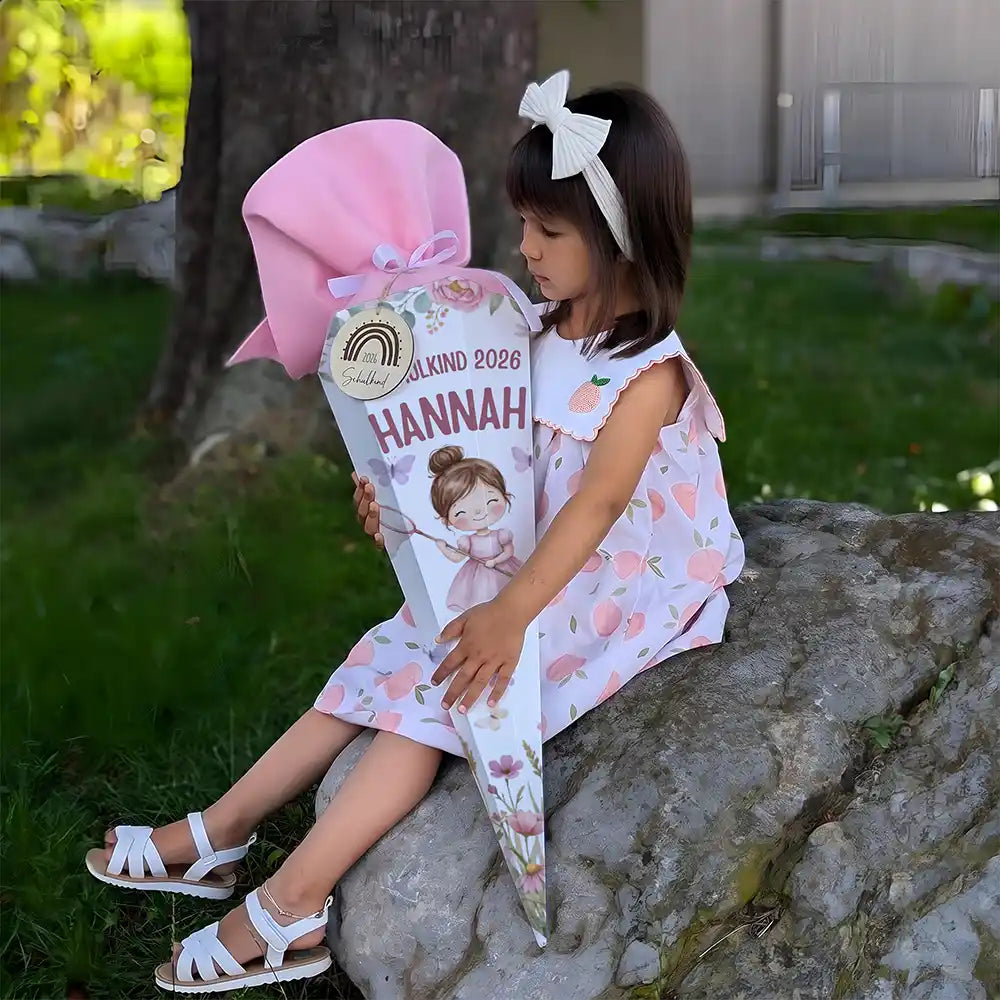 Schultüte personalisiert mit Name Mädchen Schmetterlinge – Mädchen-Lifestyle im Garten