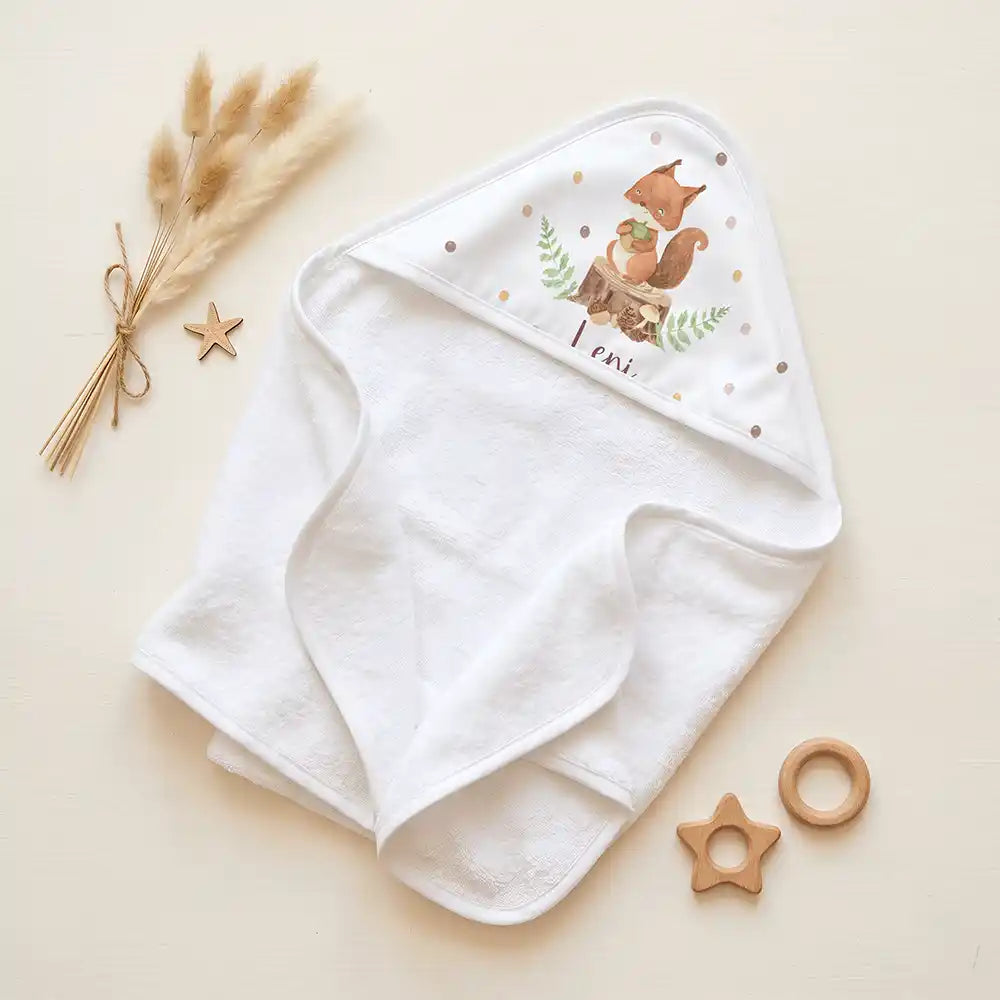 Personalisiertes Kapuzenhandtuch Baby Eichhörnchen Eichel – Set für Zwillinge im Rattan-Look