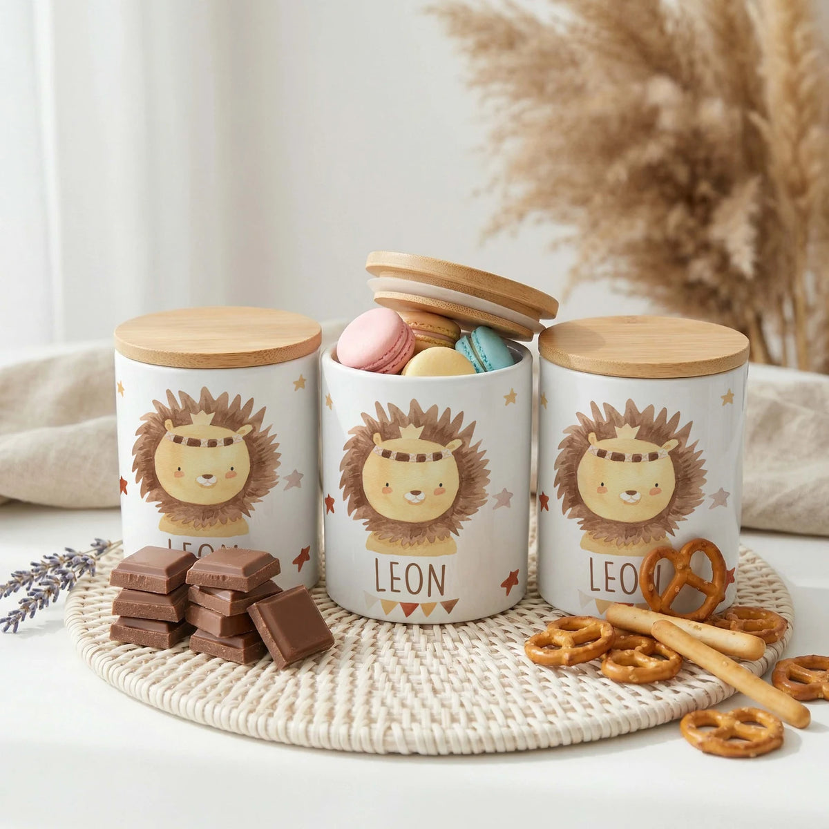 Personalisierte Keksdose Löwe Boho – Keramik & Bambus mit Wunschname