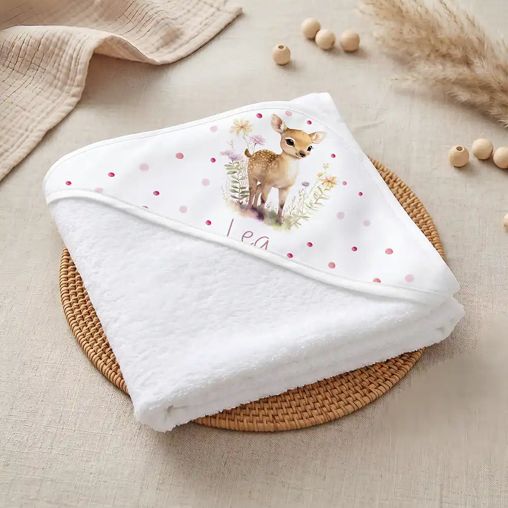 Kidsmood Familienbetrieb Hamburg – Personalisiertes Kapuzenhandtuch Baby Reh Wiese
