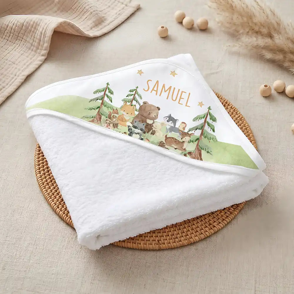 Kidsmood Familienbetrieb Hamburg – Personalisiertes Kapuzenhandtuch Baby Waldwiese Tiere