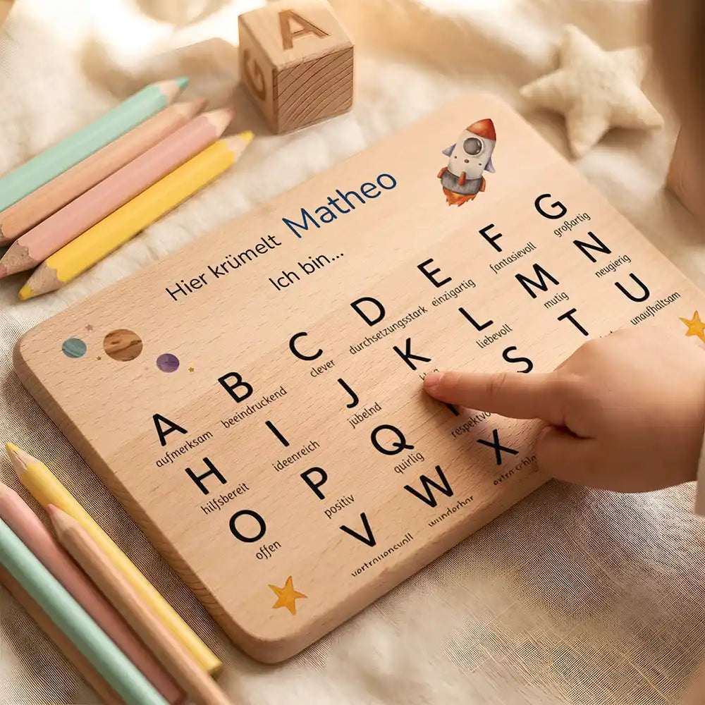 ABC Brettchen Kinder personalisiert Weltraum Rakete – Lifestyle in der Kinderhand