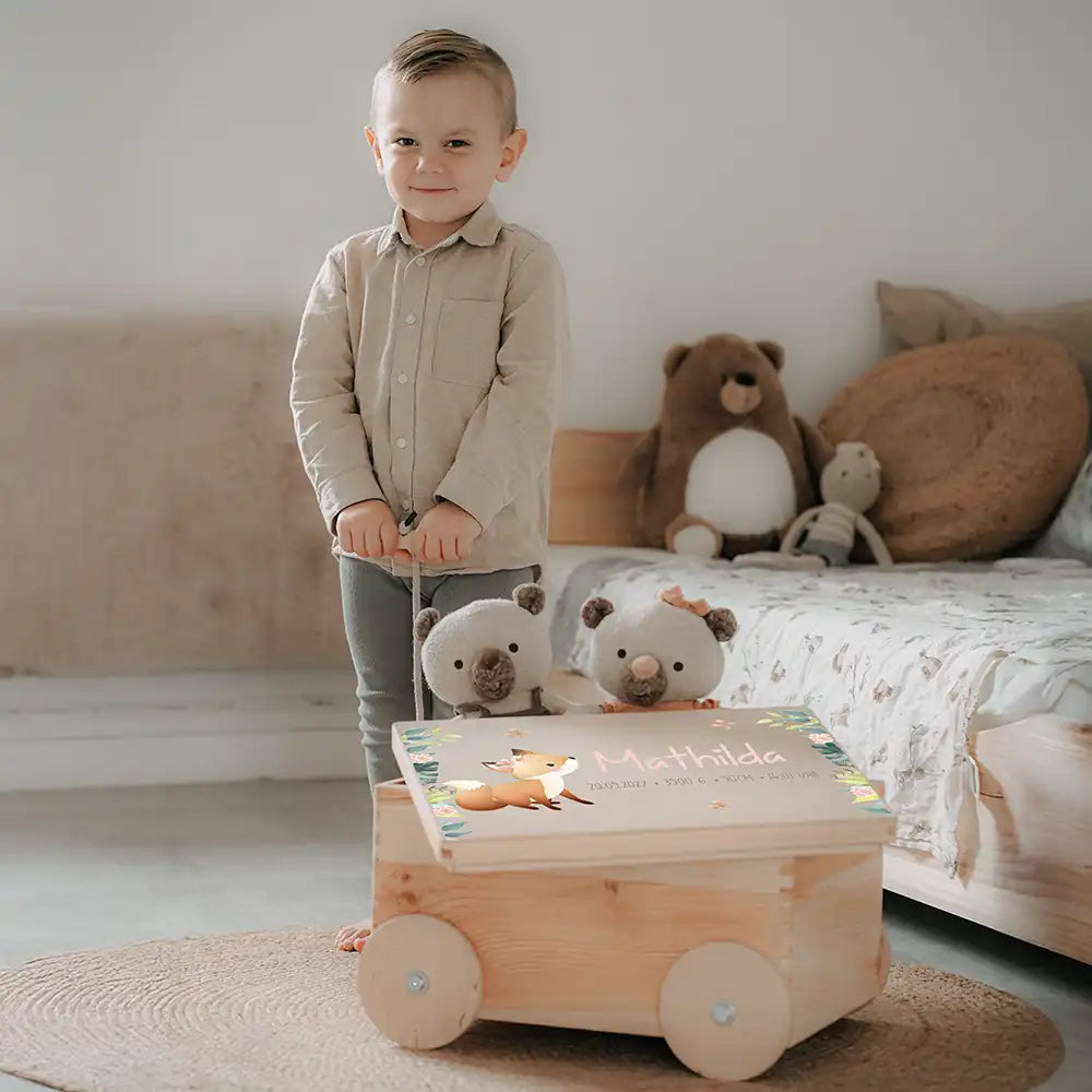 Spielzeugkiste mit Rädern personalisiert - Fuchs