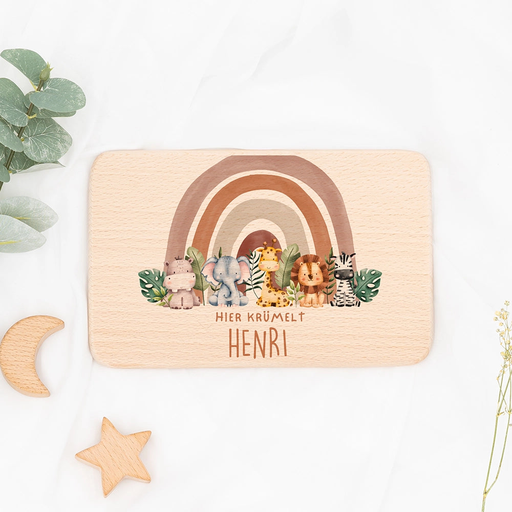 Frühstücksbrettchen Holz personalisiert - Tierfamilie unter Regenbogen