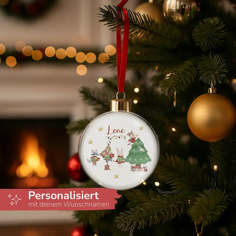 Weihnachtskugel personalisiert mit Namen - Kuschelige Tiere im Winterzauber