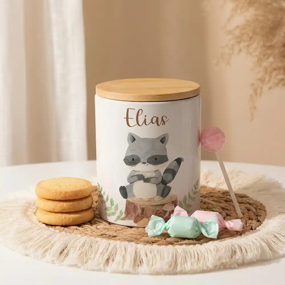 Personalisierte Keksdose Waschbär Wald aus Keramik mit Bambusdeckel - Wunschname - kidsmuod.com