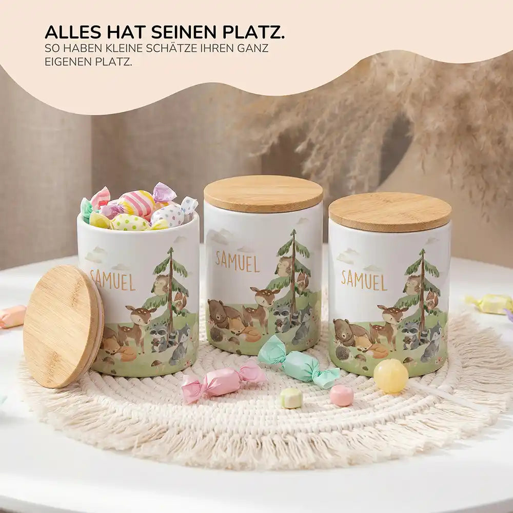 Lifestyle: Personalisierte Keksdose Waldszene V im Kinderzimmer