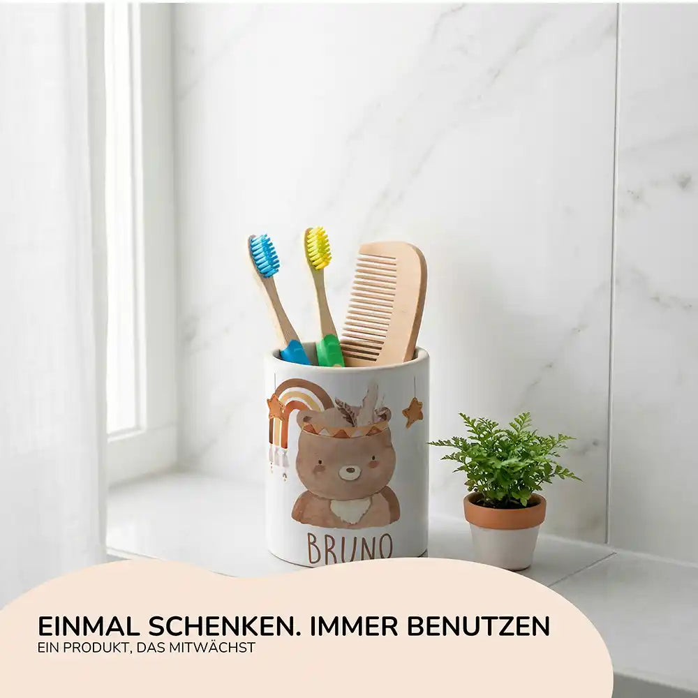 Personalisierter Stiftehalter Boho-Bär - Geschenk zur Einschulung mit Namen