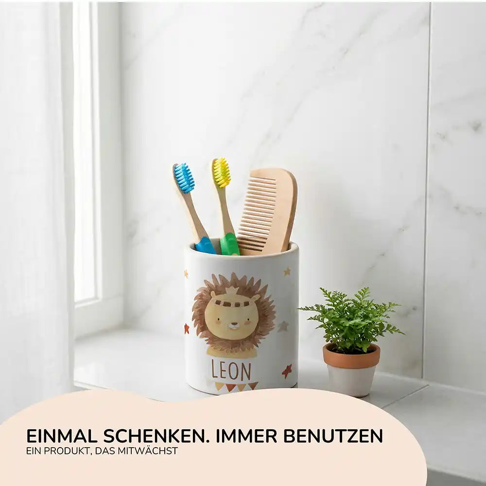 Personalisierter Stiftehalter Löwe Boho - Geschenk zur Einschulung mit Namen