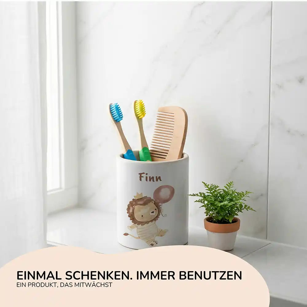 Personalisierter Stiftehalter Löwe Geburtstag - Geschenk zur Einschulung mit Namen